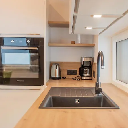 Aparthaus Alpenzauber Apartment *